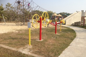 二期兒童遊戲區增設體健設施竣工照片