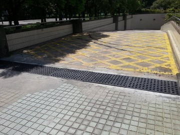 地下室停車場截水溝竣工照片