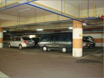 地下停車場