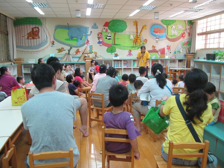 荳荳阿姨說故事-洪阿姨