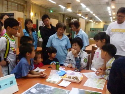高雄都會公園親子自然遊戲